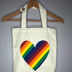 5/$18 Target Pride Tote